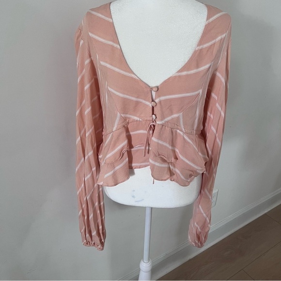 Free People Samifran Stripped Ruffle V-Neck Cropped Blouse |Size Small| - Picture 3 of 8